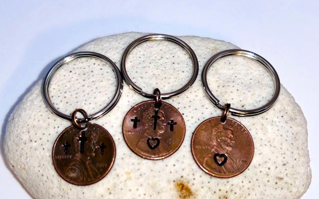 Penny Cross Keyring – Christian Easter Gift, Religious Keychain 3 Stamping Choices